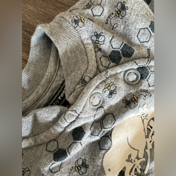 SOLD / Roots baby romper - Picture 3 of 4